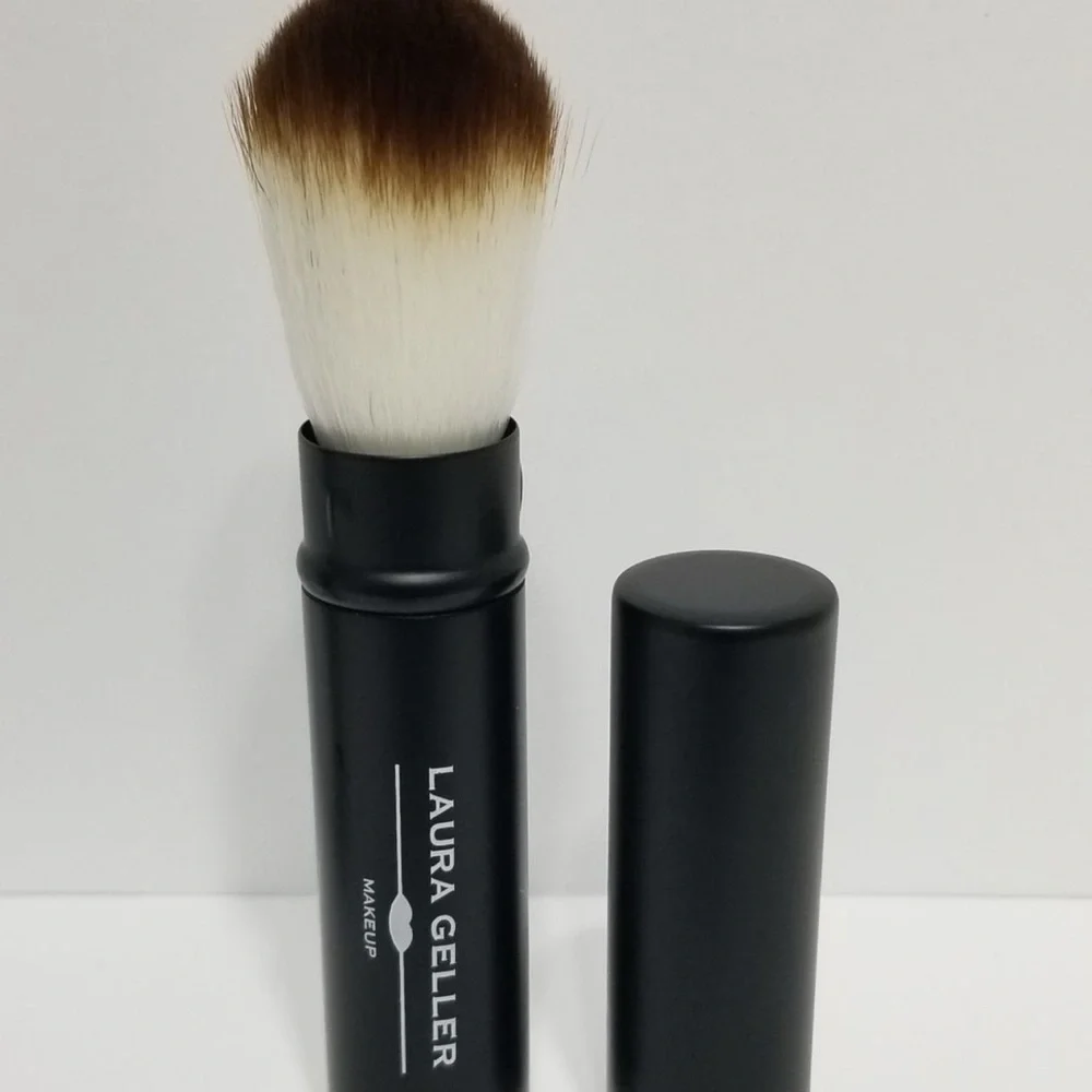 Retractable baked Powder Brush